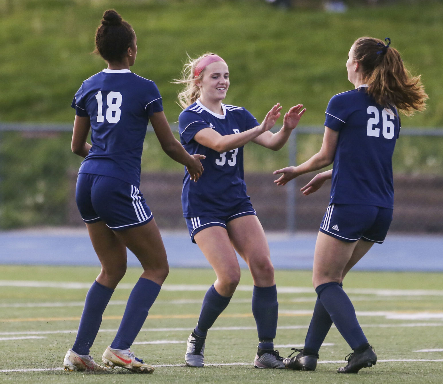 050421-qc-spt-ns-pv-soccer-06.JPG